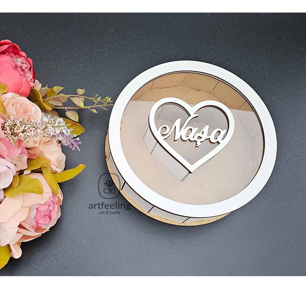 CUTIE CU INIMA -NASA